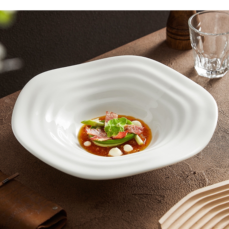 รูปไม่สม่ําเสมอจานสลัดสีขาวบ้า - Home Cooking Steak บทวิจารณ์และราคา